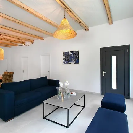 Dasylio - Earthy Living Homes Ialysos (Rhodes)